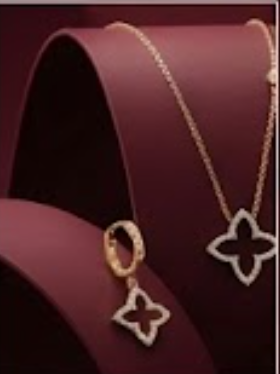 Celeste Pearl Necklace - Image 2
